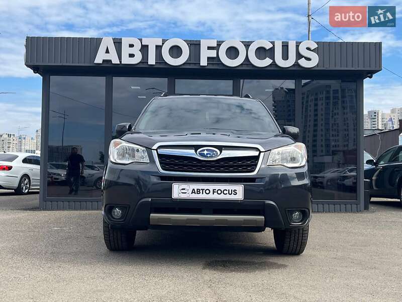 Позашляховик / Кросовер Subaru Forester 2015 в Києві