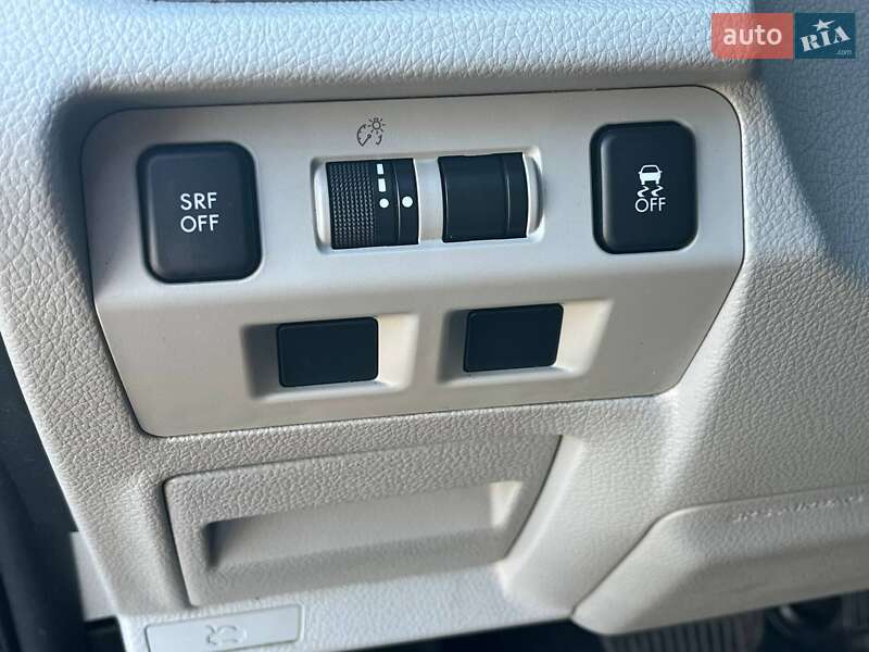 Позашляховик / Кросовер Subaru Forester 2015 в Києві