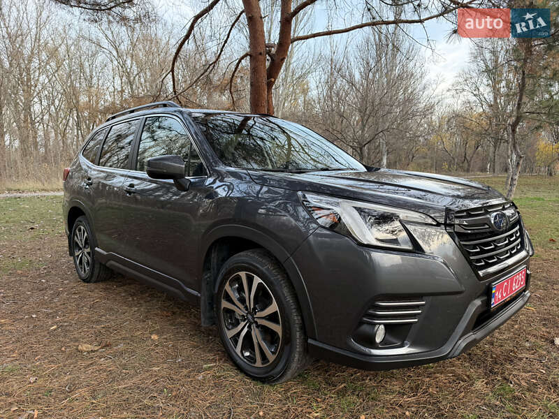 Позашляховик / Кросовер Subaru Forester 2022 в Дніпрі