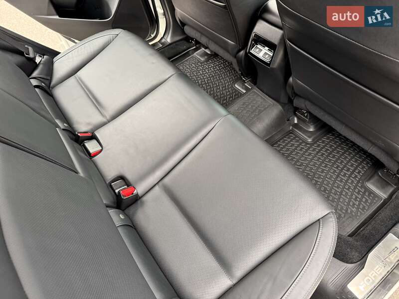 Внедорожник / Кроссовер Subaru Forester 2018 в Киеве