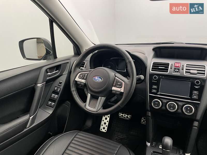 Внедорожник / Кроссовер Subaru Forester 2017 в Киеве