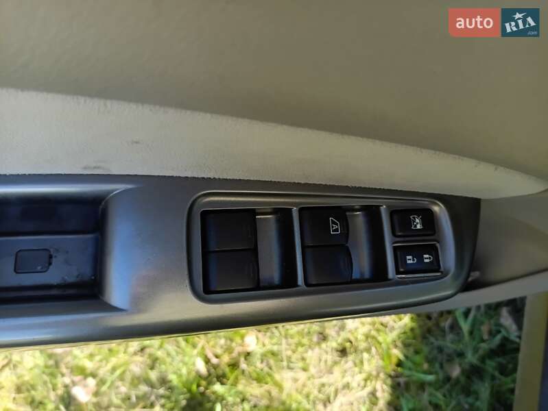 Позашляховик / Кросовер Subaru Forester 2012 в Житомирі