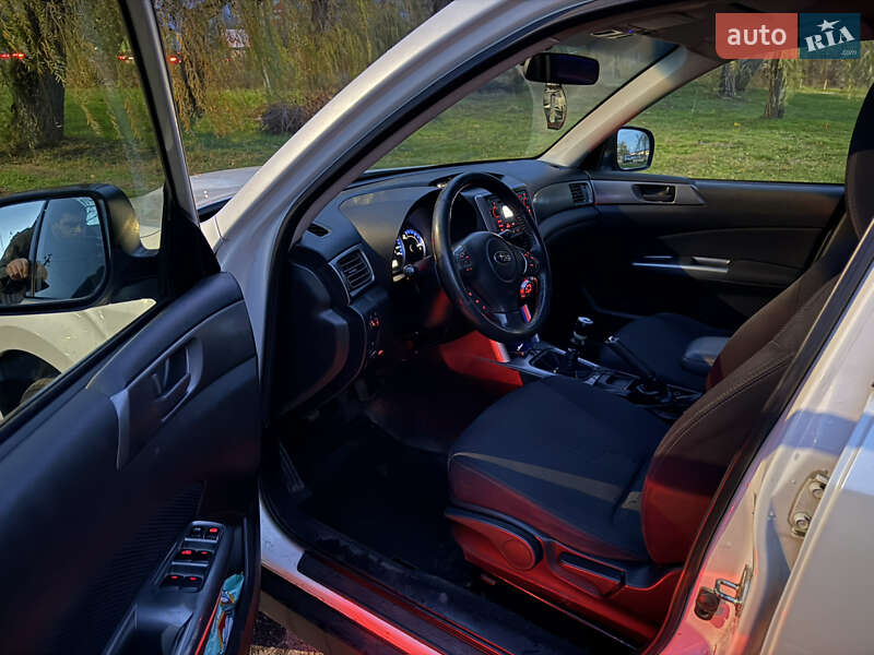 Внедорожник / Кроссовер Subaru Forester 2012 в Николаеве