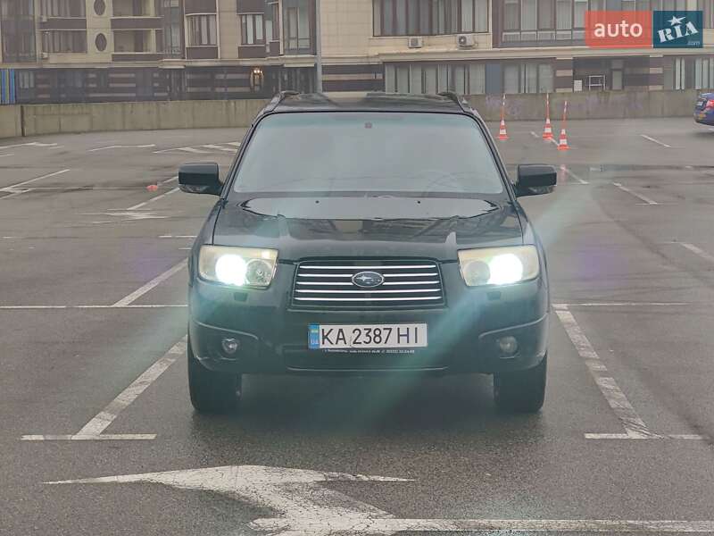 Позашляховик / Кросовер Subaru Forester 2006 в Києві