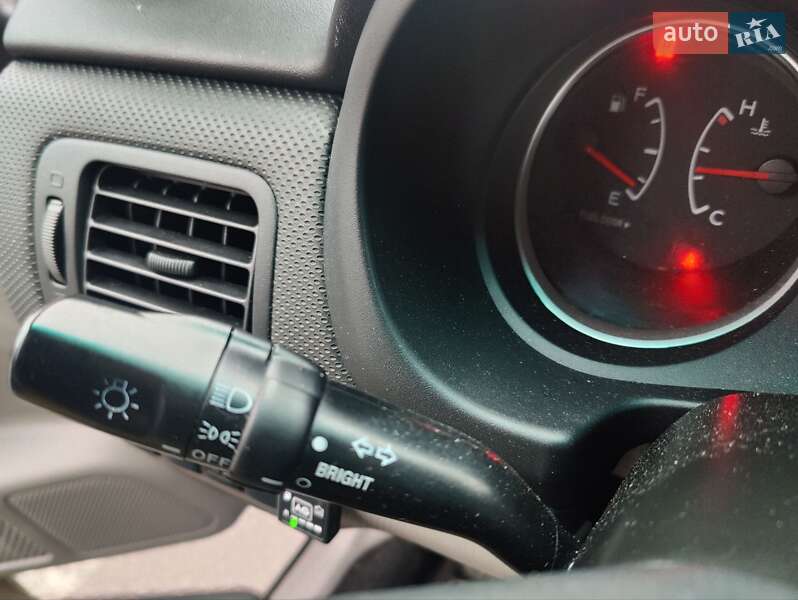 Позашляховик / Кросовер Subaru Forester 2006 в Києві