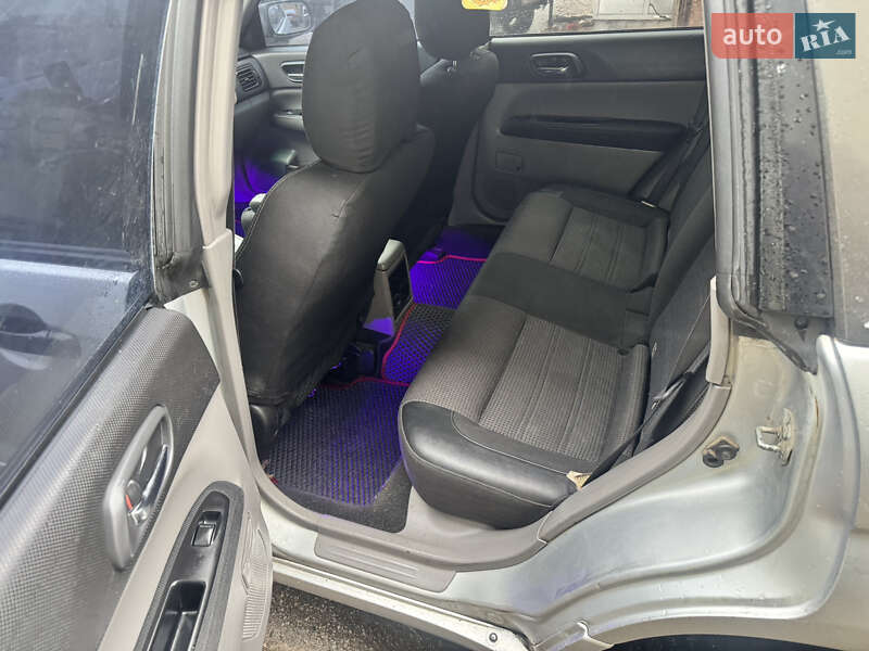 Позашляховик / Кросовер Subaru Forester 2003 в Києві