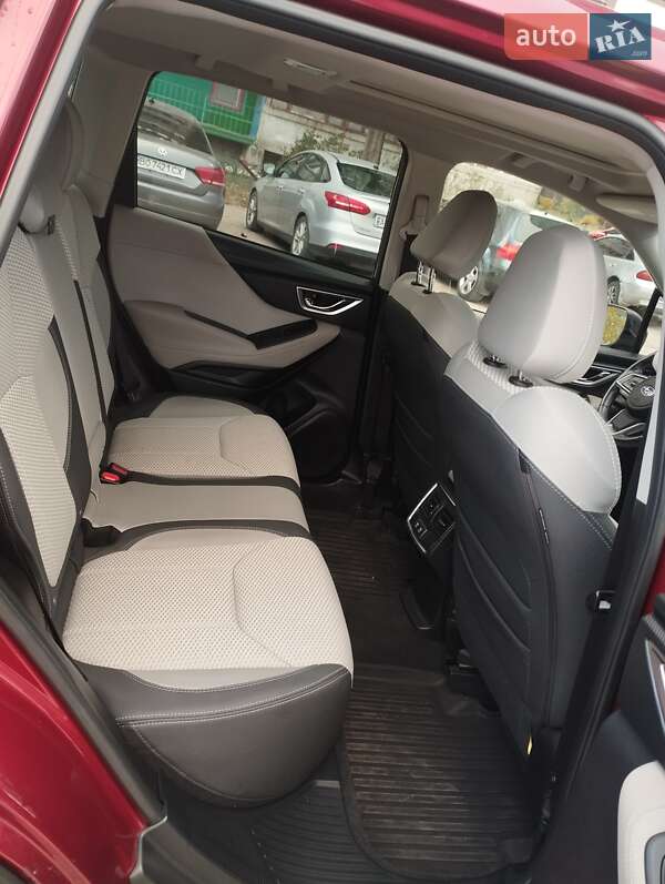 Внедорожник / Кроссовер Subaru Forester 2020 в Днепре