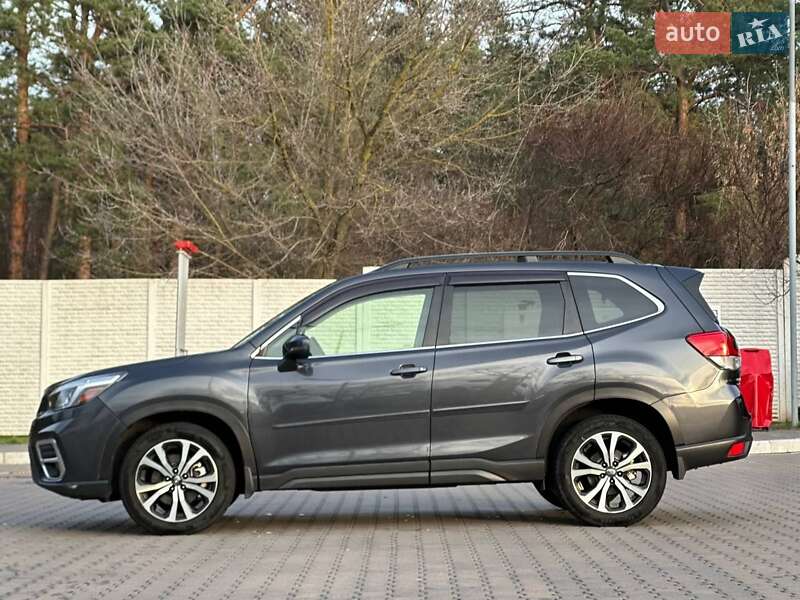 Внедорожник / Кроссовер Subaru Forester 2019 в Киеве