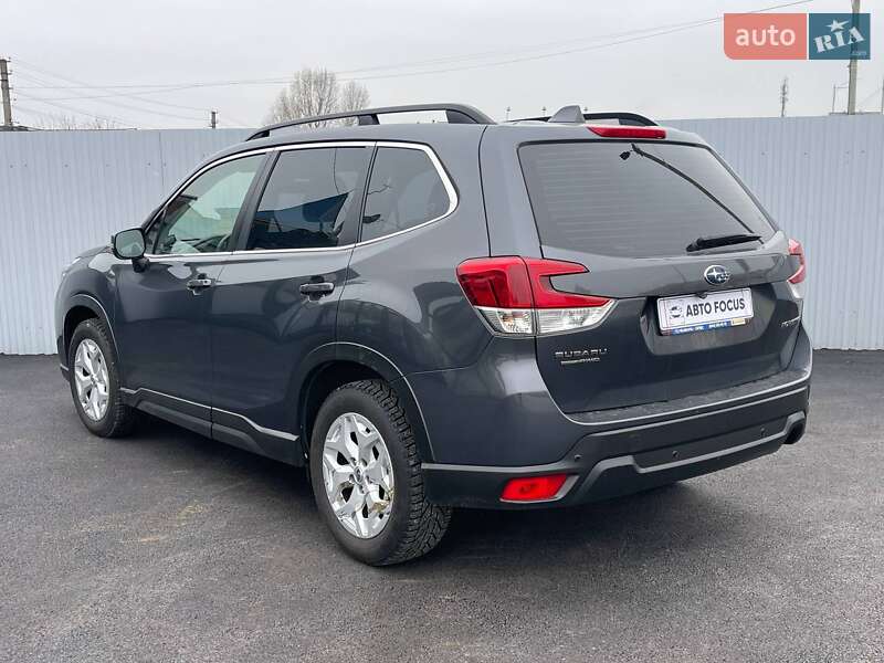 Позашляховик / Кросовер Subaru Forester 2020 в Києві