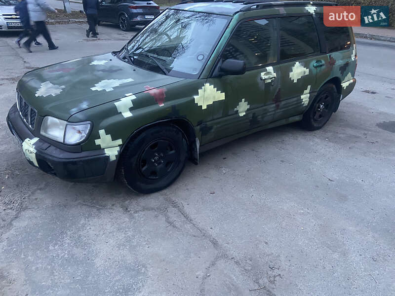 Позашляховик / Кросовер Subaru Forester 2002 в Києві