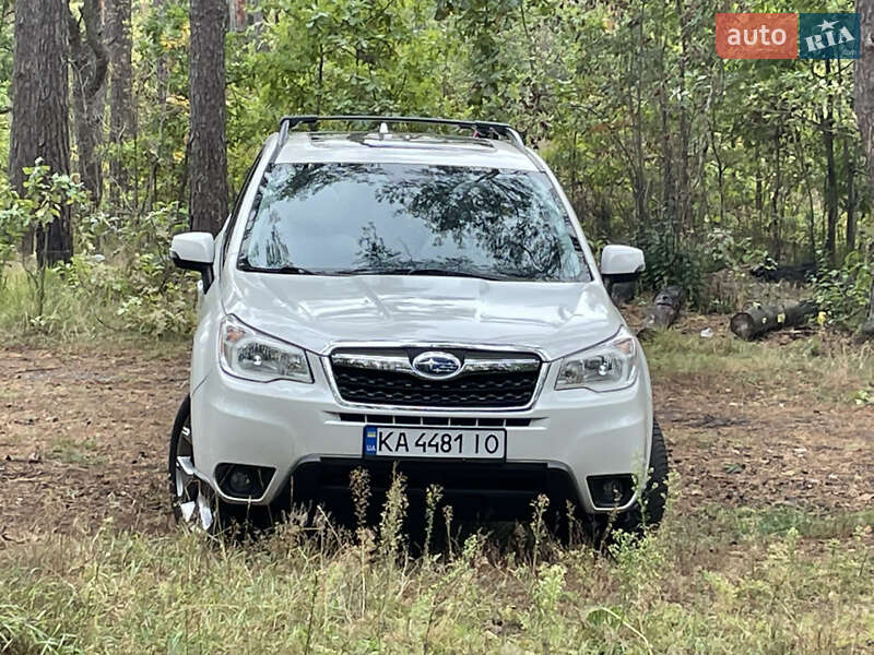 Внедорожник / Кроссовер Subaru Forester 2016 в Киеве