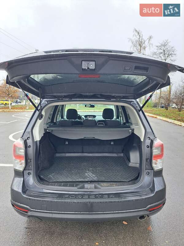 Позашляховик / Кросовер Subaru Forester 2017 в Бучі
