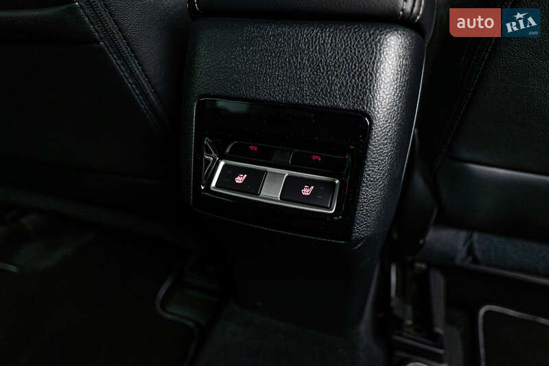 Позашляховик / Кросовер Subaru Forester 2018 в Києві