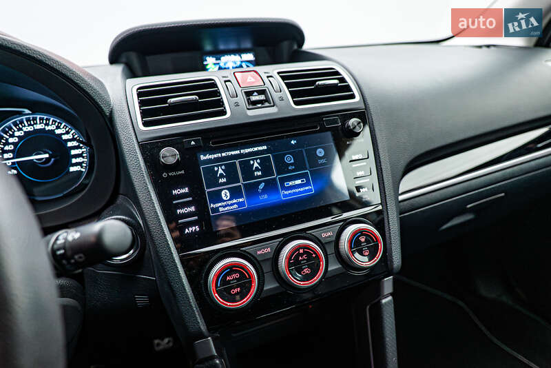 Позашляховик / Кросовер Subaru Forester 2018 в Києві