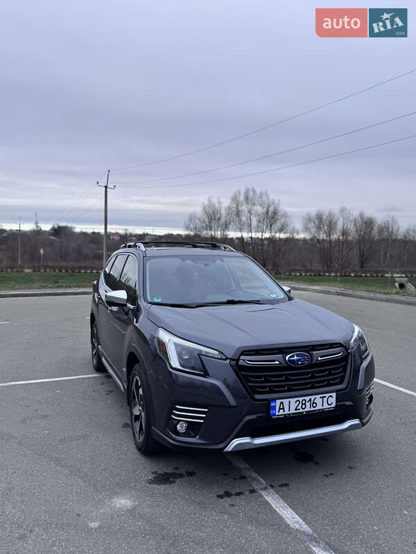 Внедорожник / Кроссовер Subaru Forester 2022 в Киеве