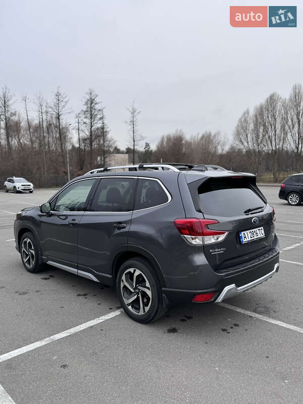 Внедорожник / Кроссовер Subaru Forester 2022 в Киеве