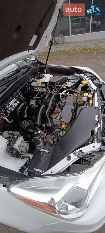 Позашляховик / Кросовер Subaru Forester 2015 в Луцьку