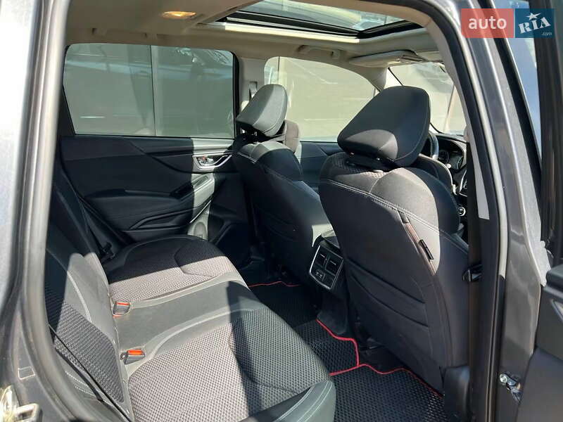 Внедорожник / Кроссовер Subaru Forester 2020 в Киеве