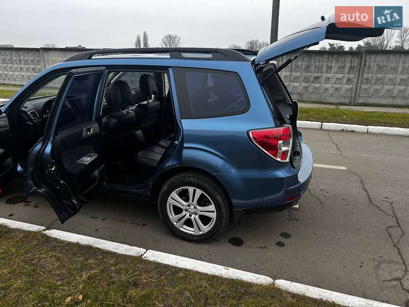 Внедорожник / Кроссовер Subaru Forester 2008 в Кременчуге