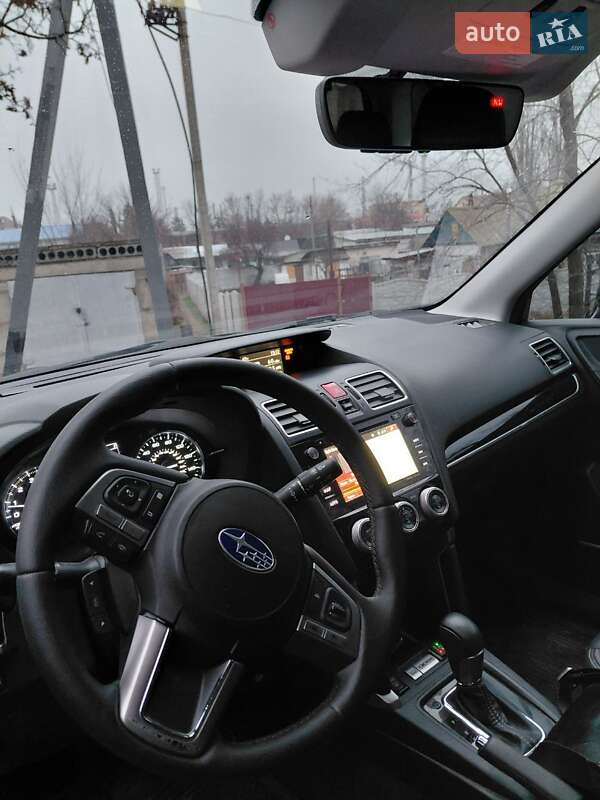 Позашляховик / Кросовер Subaru Forester 2018 в Дніпрі