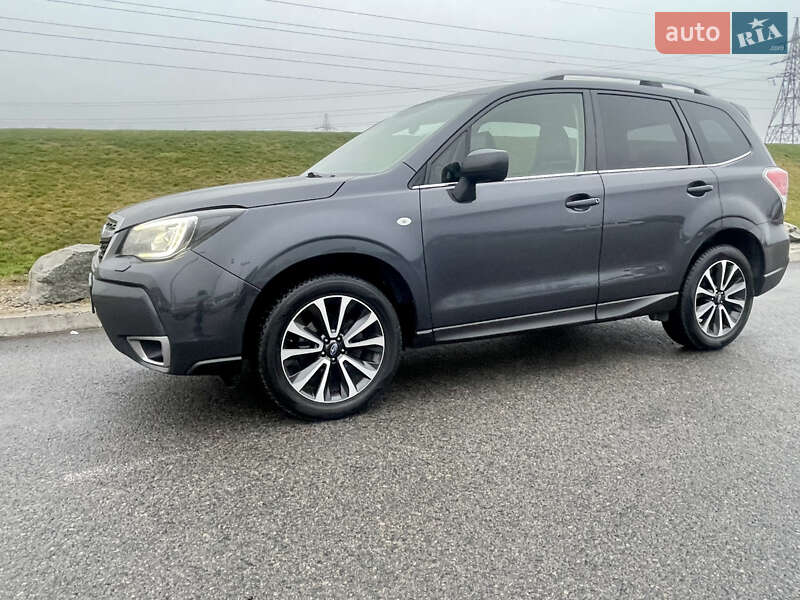 Внедорожник / Кроссовер Subaru Forester 2017 в Днепре