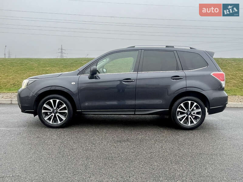 Внедорожник / Кроссовер Subaru Forester 2017 в Днепре