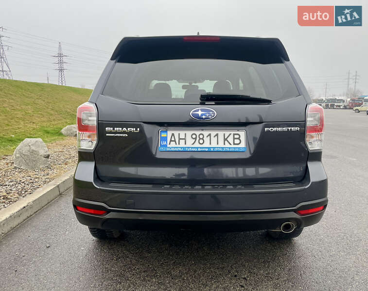 Внедорожник / Кроссовер Subaru Forester 2017 в Днепре