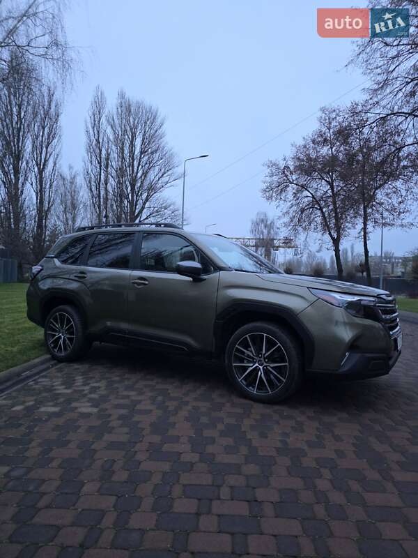Позашляховик / Кросовер Subaru Forester 2024 в Києві