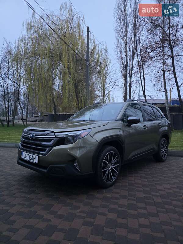 Позашляховик / Кросовер Subaru Forester 2024 в Києві