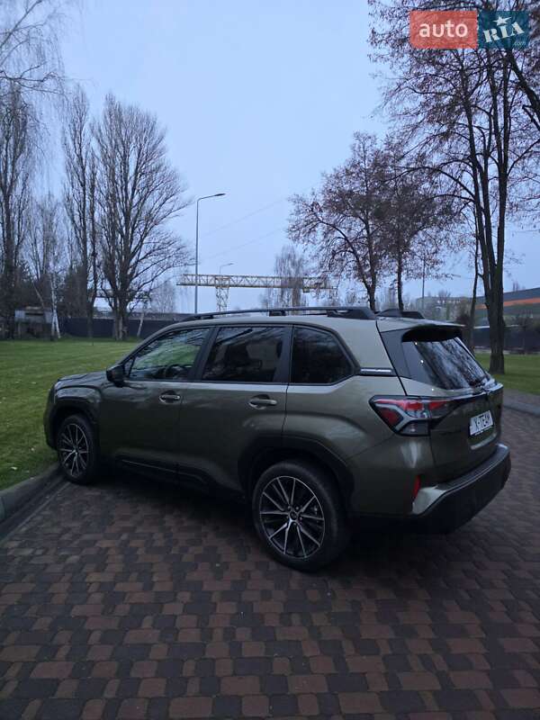 Позашляховик / Кросовер Subaru Forester 2024 в Києві