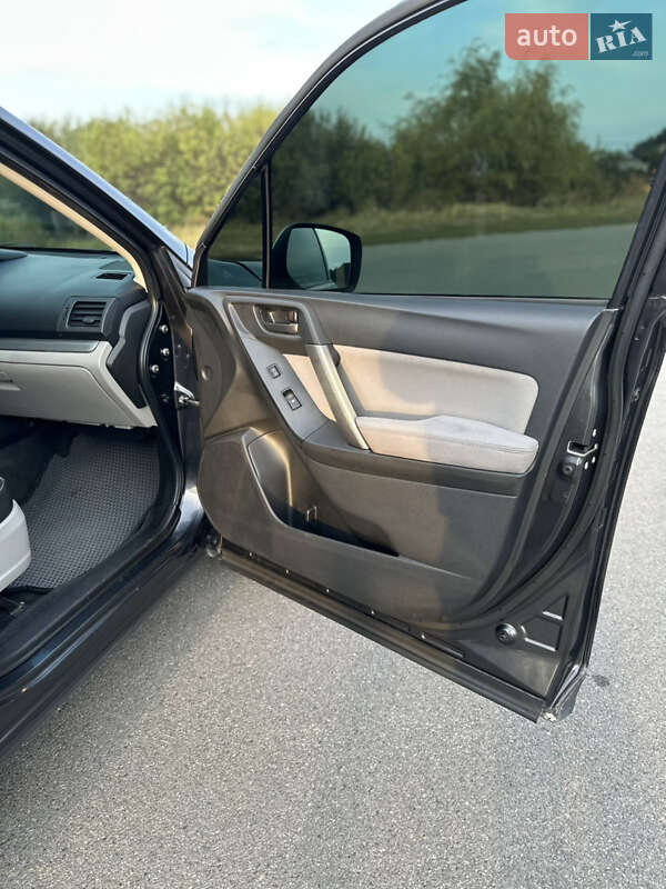 Внедорожник / Кроссовер Subaru Forester 2014 в Павлограде