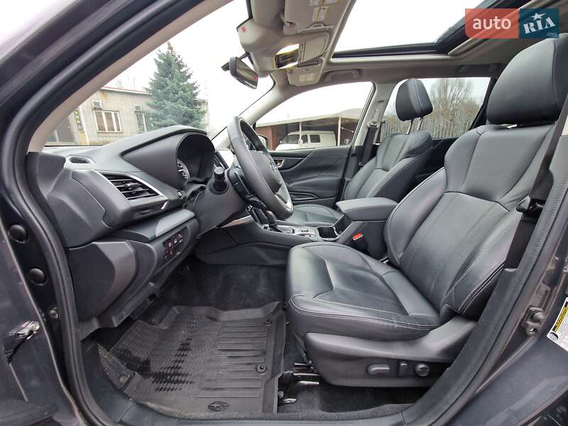 Внедорожник / Кроссовер Subaru Forester 2021 в Днепре