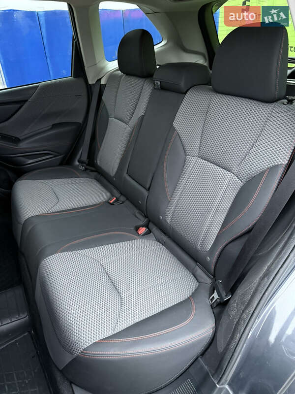 Позашляховик / Кросовер Subaru Forester 2020 в Києві