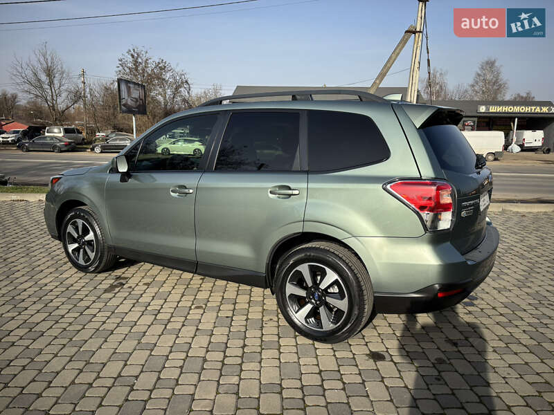 Внедорожник / Кроссовер Subaru Forester 2016 в Ивано-Франковске