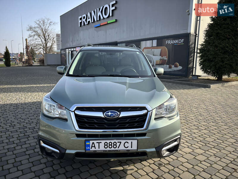 Внедорожник / Кроссовер Subaru Forester 2016 в Ивано-Франковске