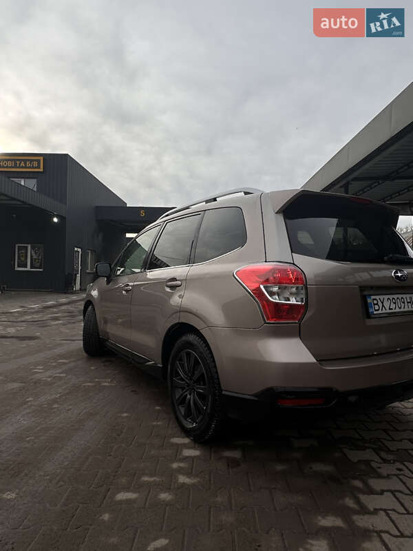 Внедорожник / Кроссовер Subaru Forester 2015 в Хмельницком