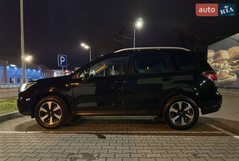 Внедорожник / Кроссовер Subaru Forester 2016 в Киеве