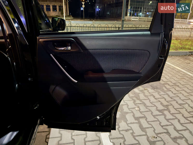 Внедорожник / Кроссовер Subaru Forester 2016 в Киеве