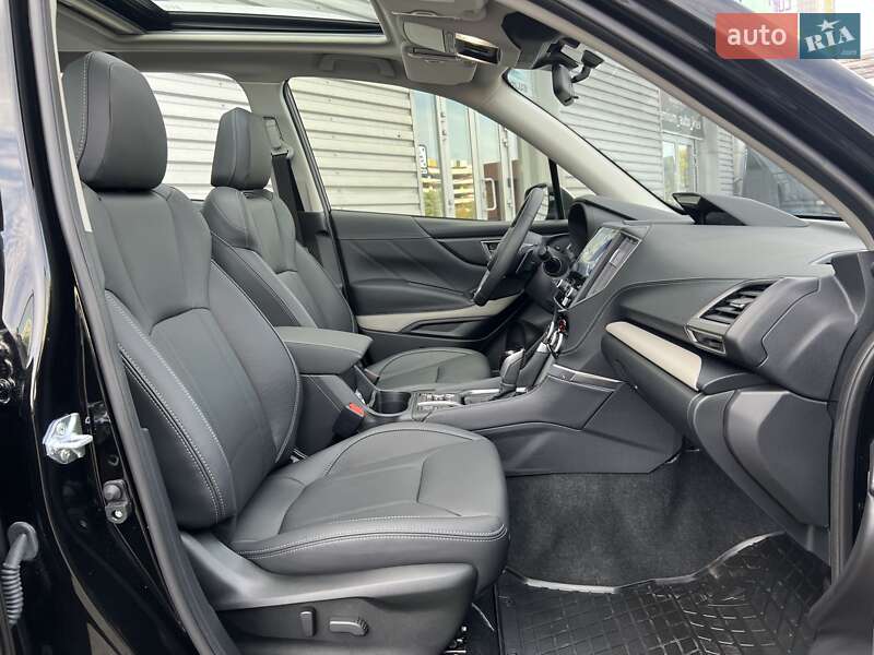 Внедорожник / Кроссовер Subaru Forester 2024 в Киеве