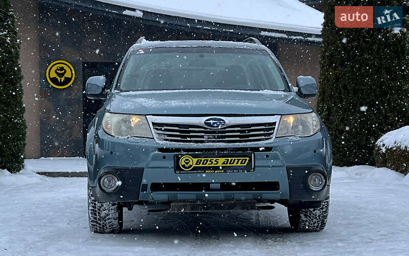 Внедорожник / Кроссовер Subaru Forester 2011 в Львове