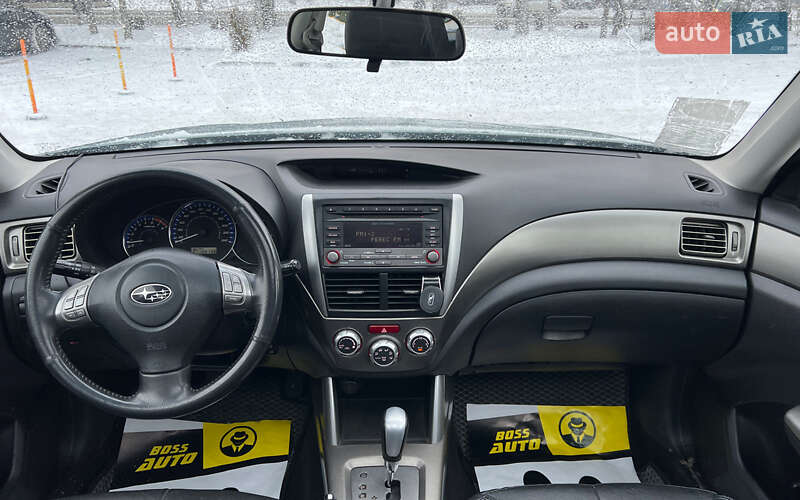 Внедорожник / Кроссовер Subaru Forester 2011 в Львове