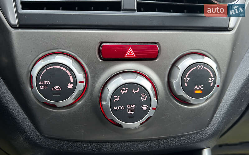 Внедорожник / Кроссовер Subaru Forester 2011 в Львове