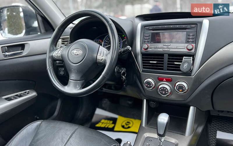 Внедорожник / Кроссовер Subaru Forester 2011 в Львове