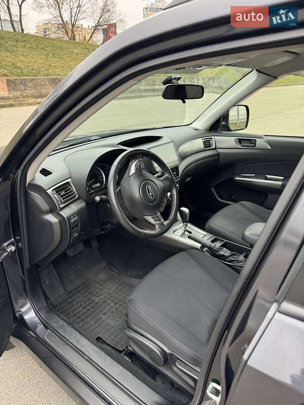 Внедорожник / Кроссовер Subaru Forester 2011 в Киеве