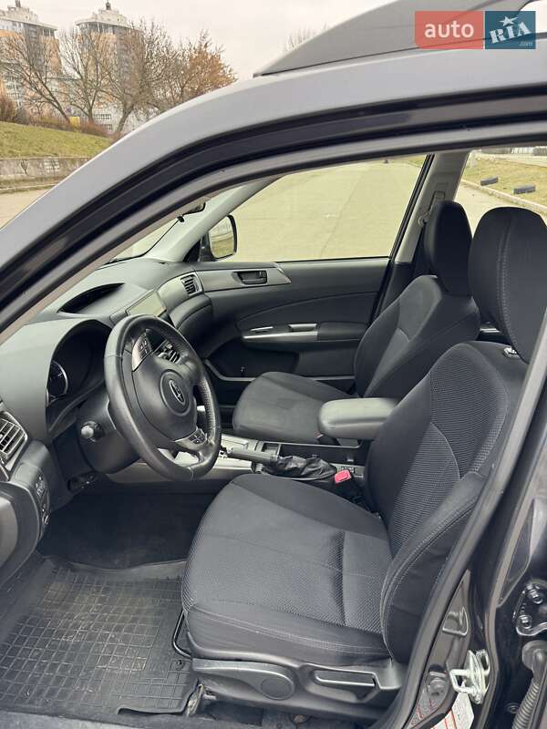 Внедорожник / Кроссовер Subaru Forester 2011 в Киеве