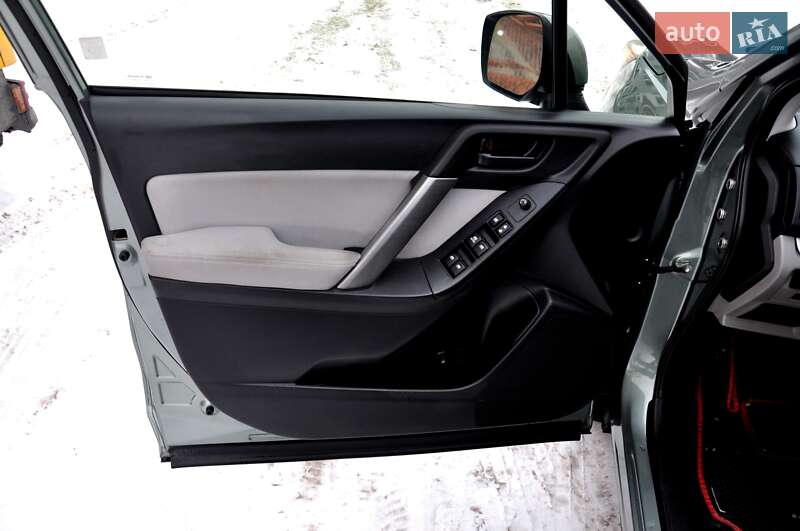 Внедорожник / Кроссовер Subaru Forester 2013 в Львове