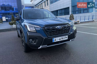 Внедорожник / Кроссовер Subaru Forester 2022 в Киеве
