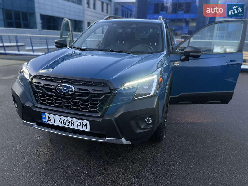 Внедорожник / Кроссовер Subaru Forester 2022 в Киеве