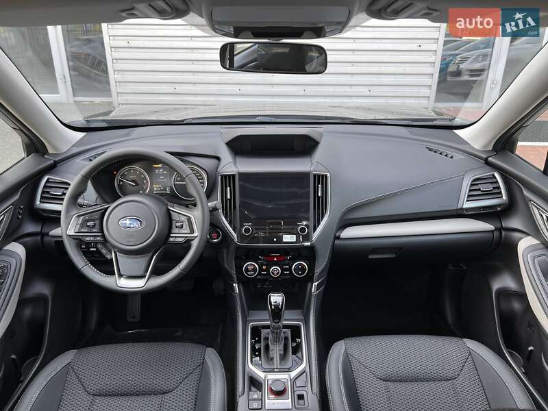 Внедорожник / Кроссовер Subaru Forester 2024 в Киеве
