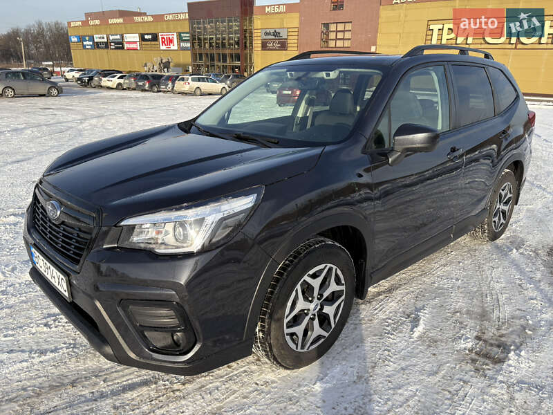 Внедорожник / Кроссовер Subaru Forester 2019 в Львове